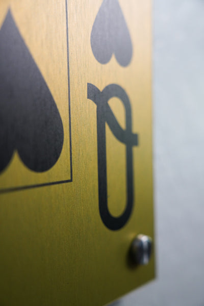 Queen Card Aluminum Wall Art